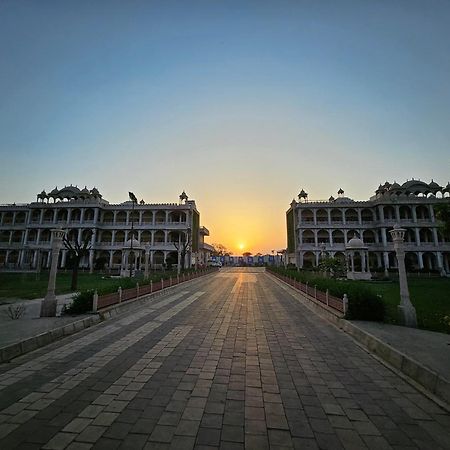 The Mewar Palace And Resort Shivpurī エクステリア 写真